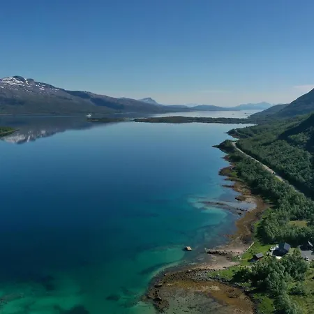 Lykkebu Fiskfjord Holiday home *