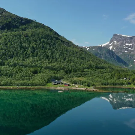 Lykkebu Fiskfjord